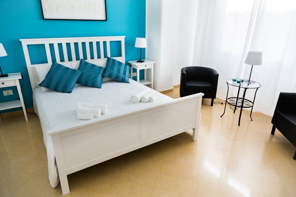 Borzi City Center Rooms - B&B Palerme Extérieur photo